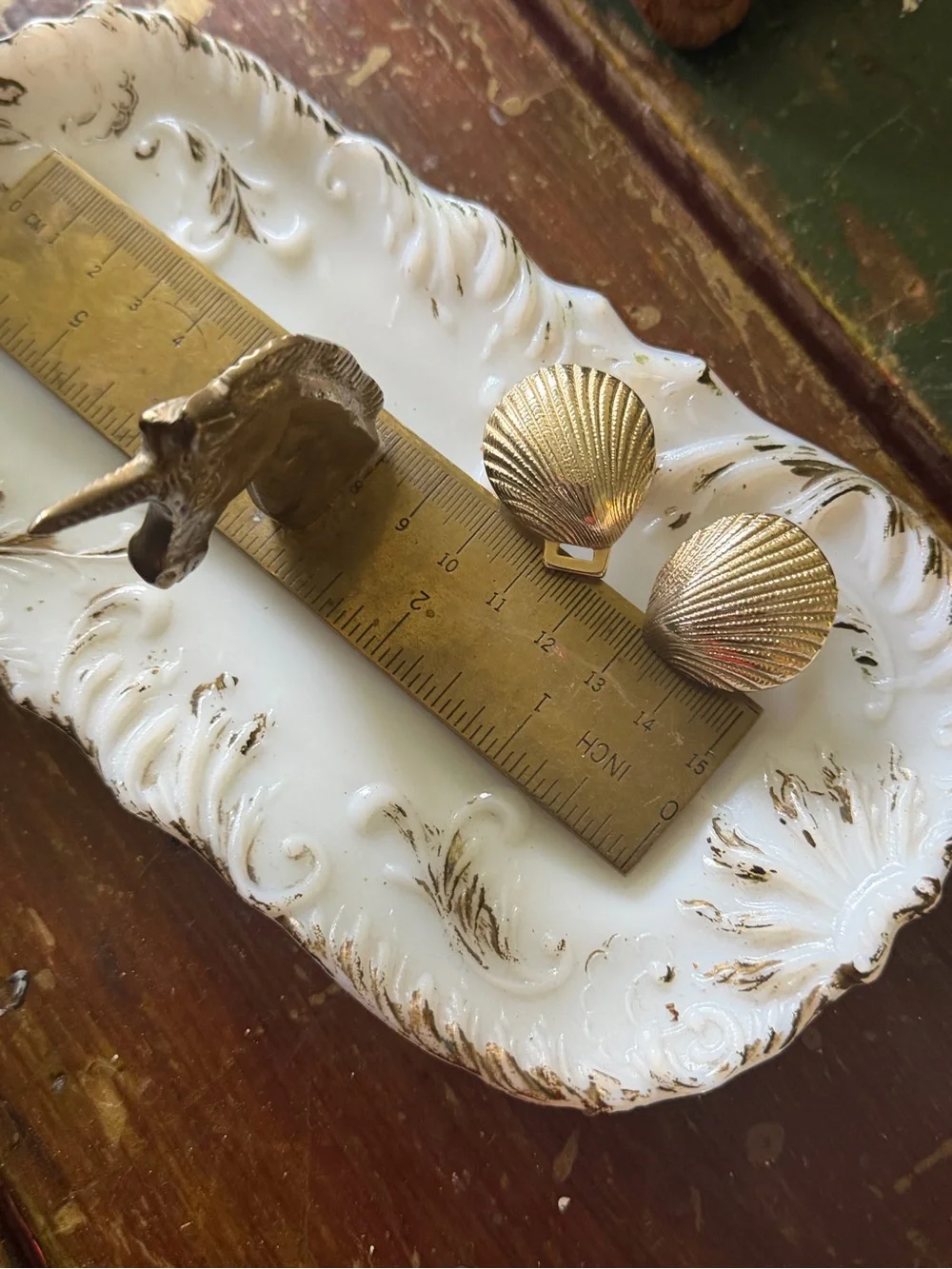 Vintage brass clam shell belt buckle